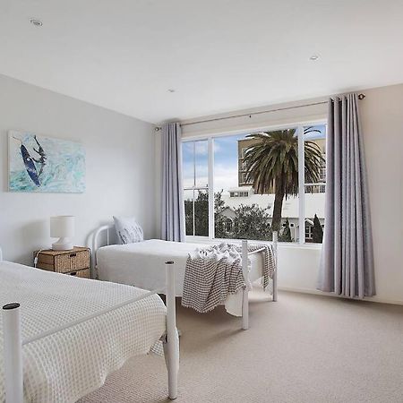 Four Bedroom Beachside Apartment Warrnambool Bagian luar foto